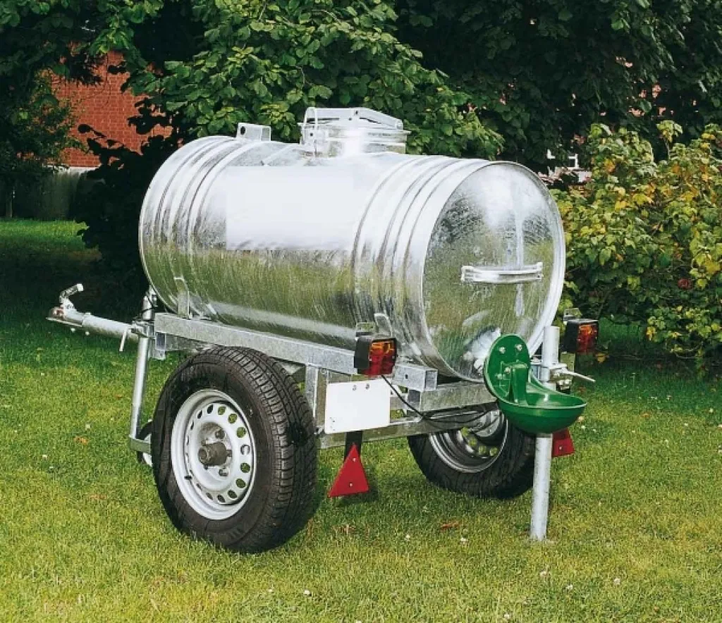 Wasserwagen, Fässer  in vielen Größen