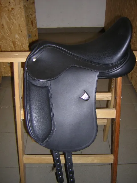 Kindersattel, BATES Pony Dressur, 16 , quasi neu