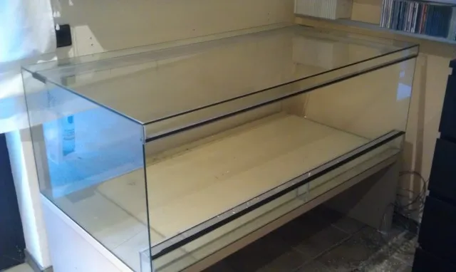 Terrarium aus Glas 140x75x50cm (BxTxH)
